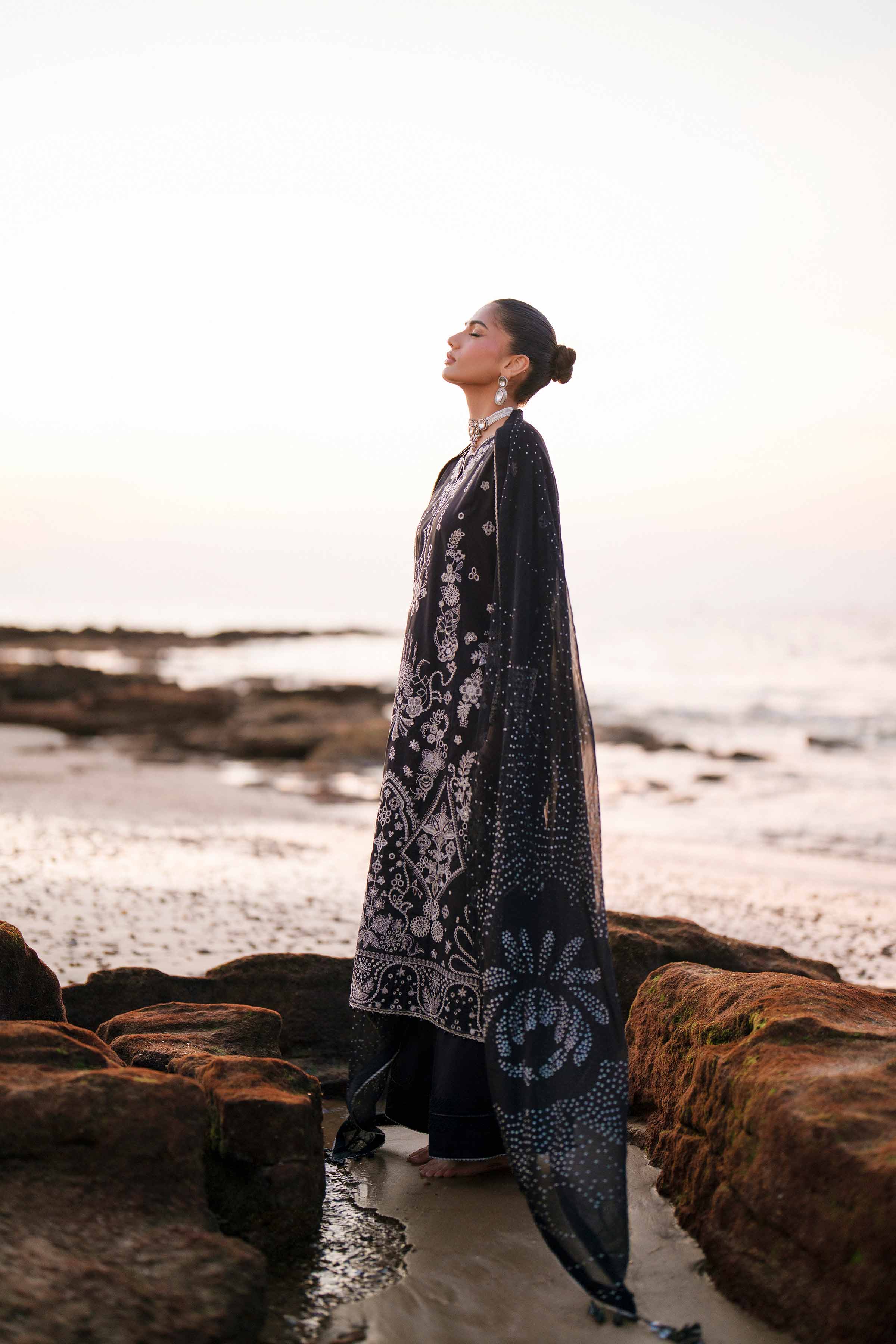 3 Piece - Embroidered Suit - 42601302 - Image 4