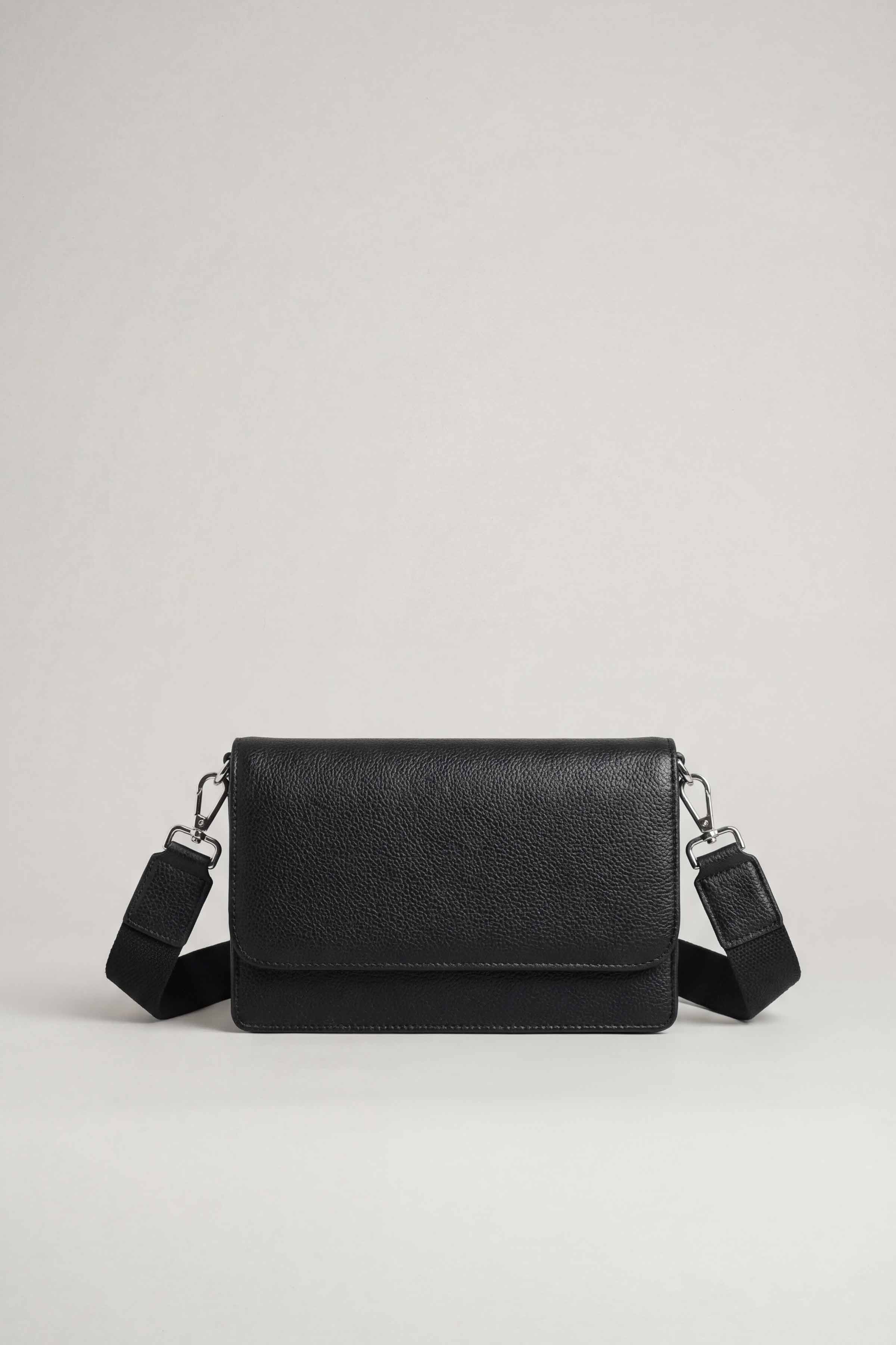 Black Shoulder Bag-445582103