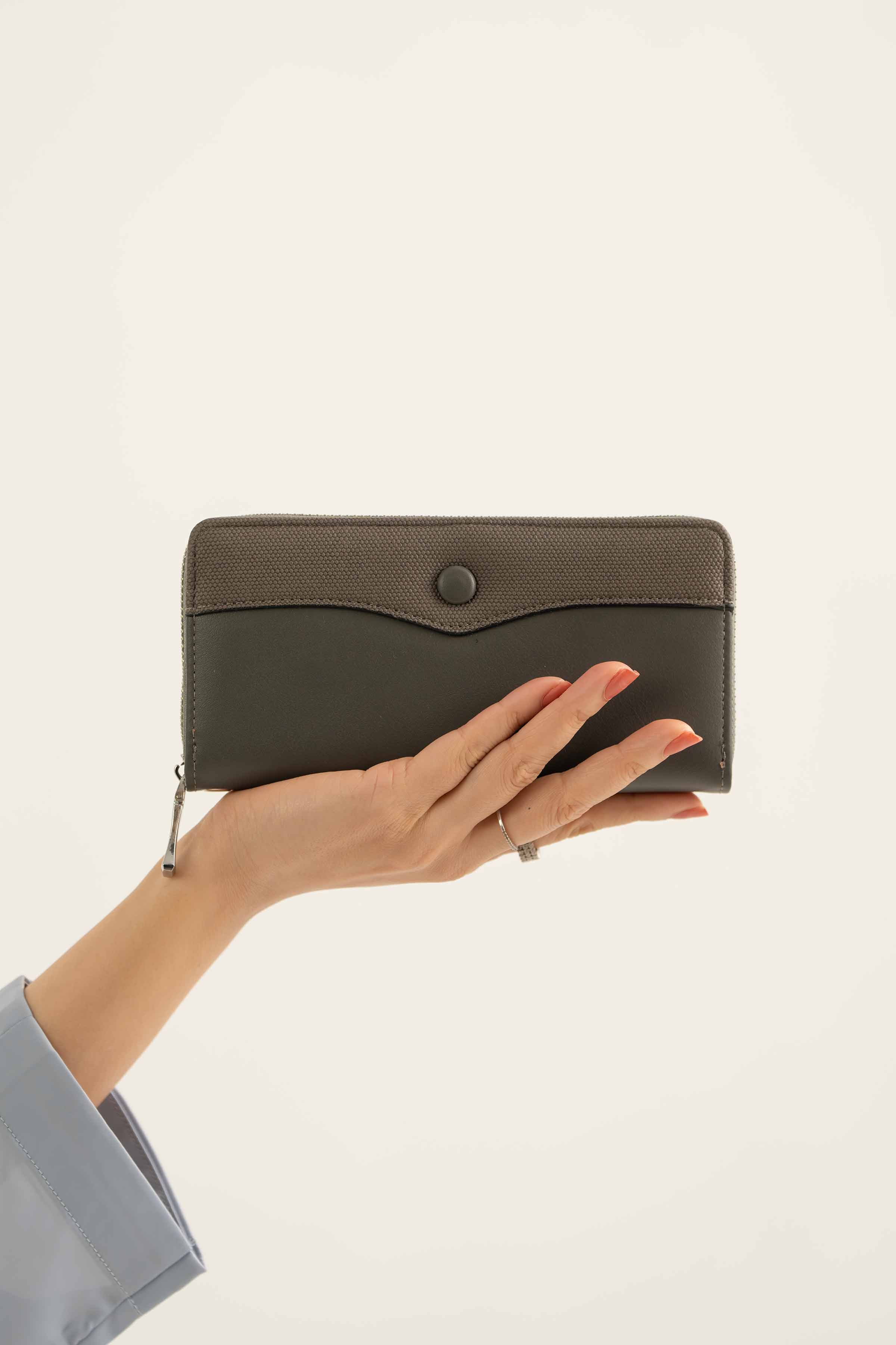 Grey Wallet-441322111 - Image 3