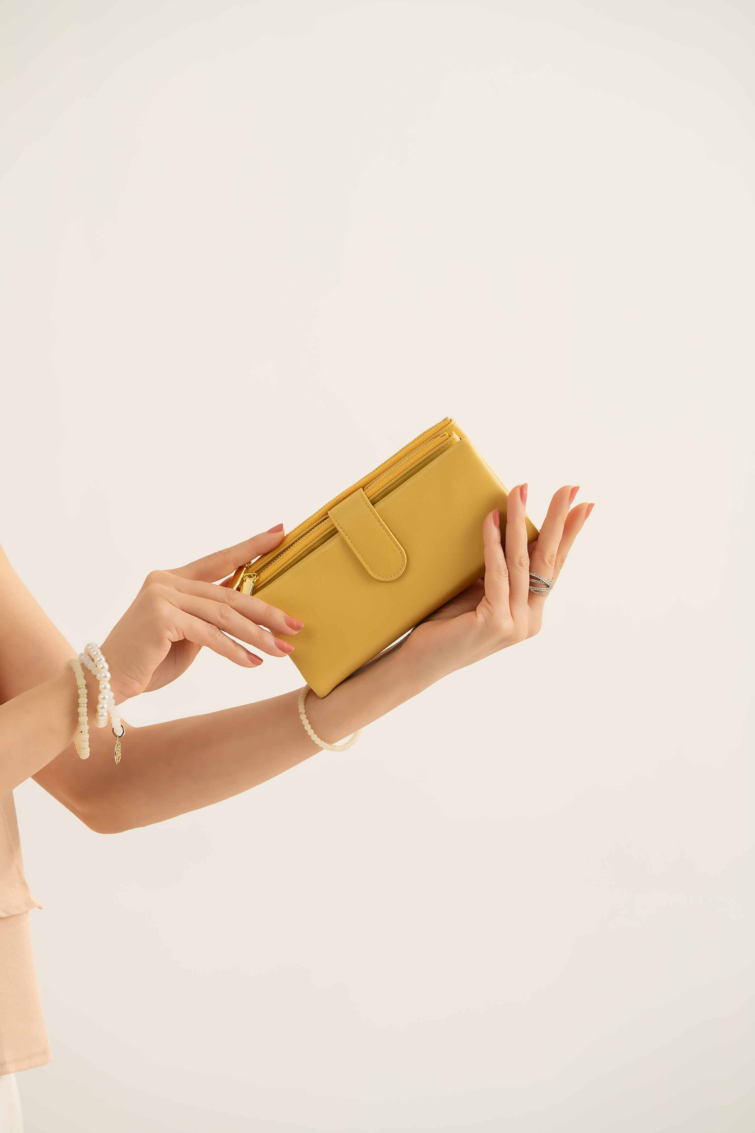 Yellow Wallet-441452102 - Image 3