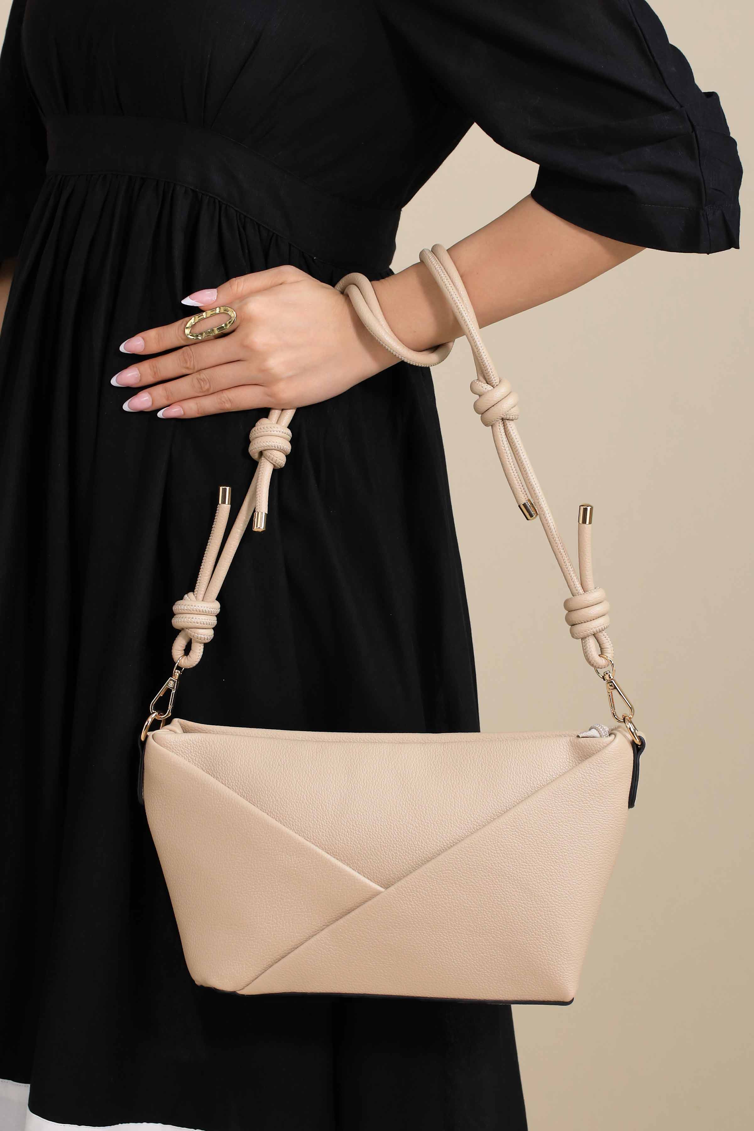 Off White Shoulder Bag-444402107