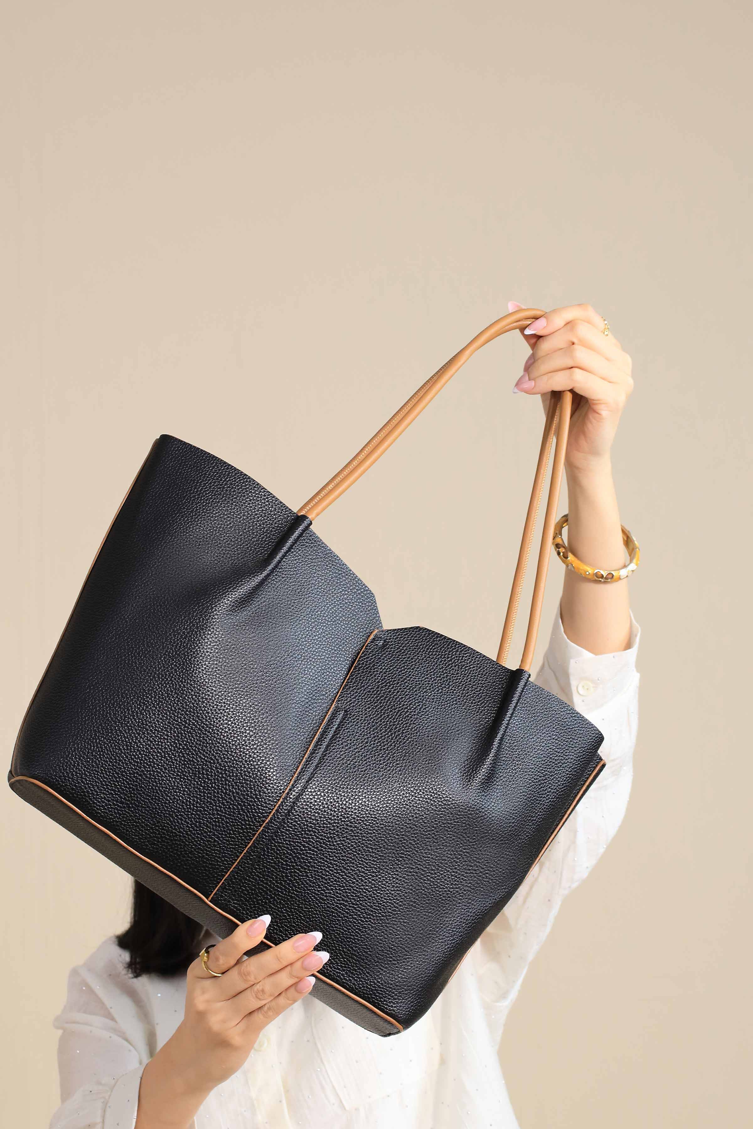 Black Shoulder Bag-444362103 - Image 4