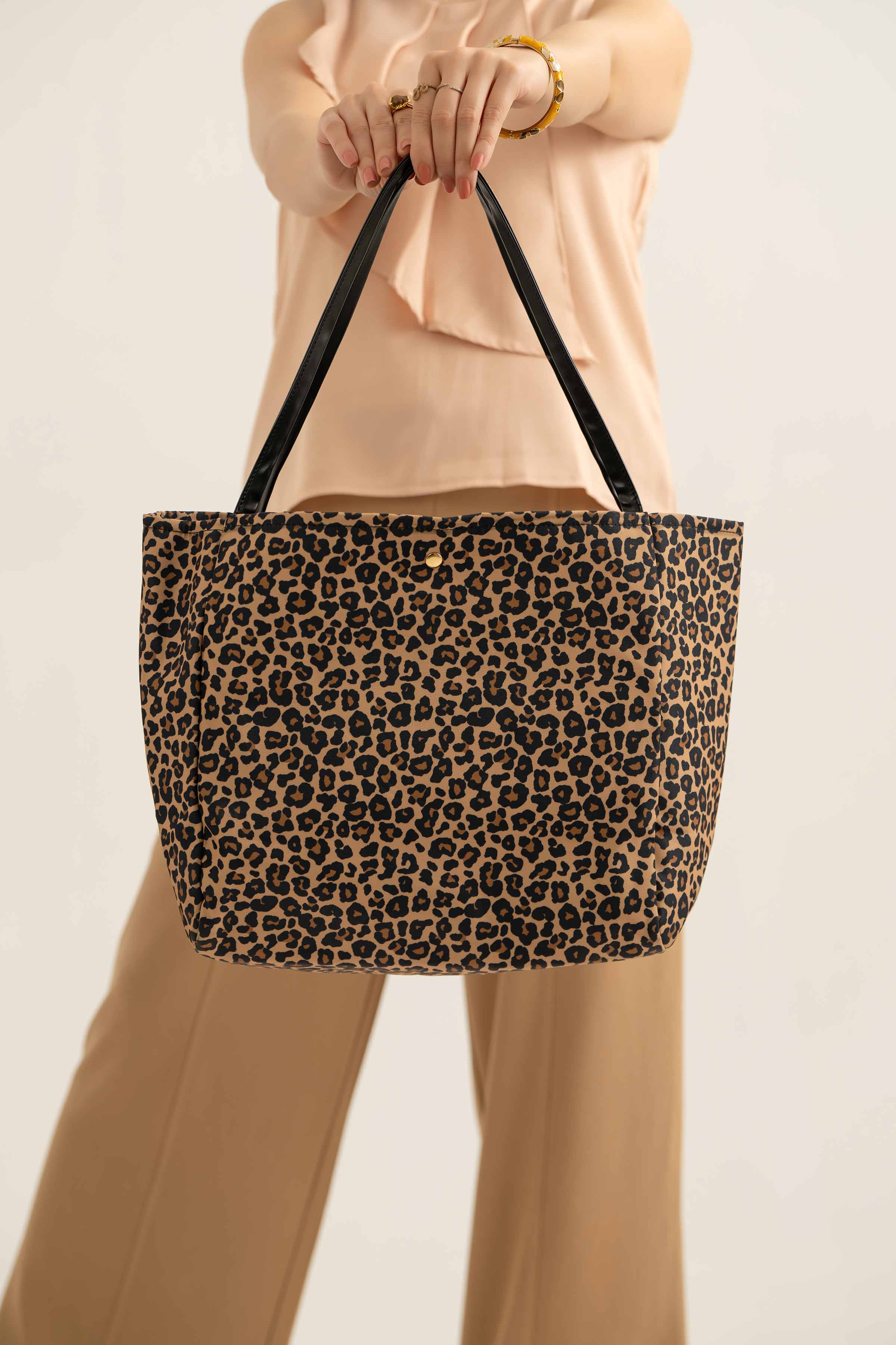 Brown Hand Bag-441232113