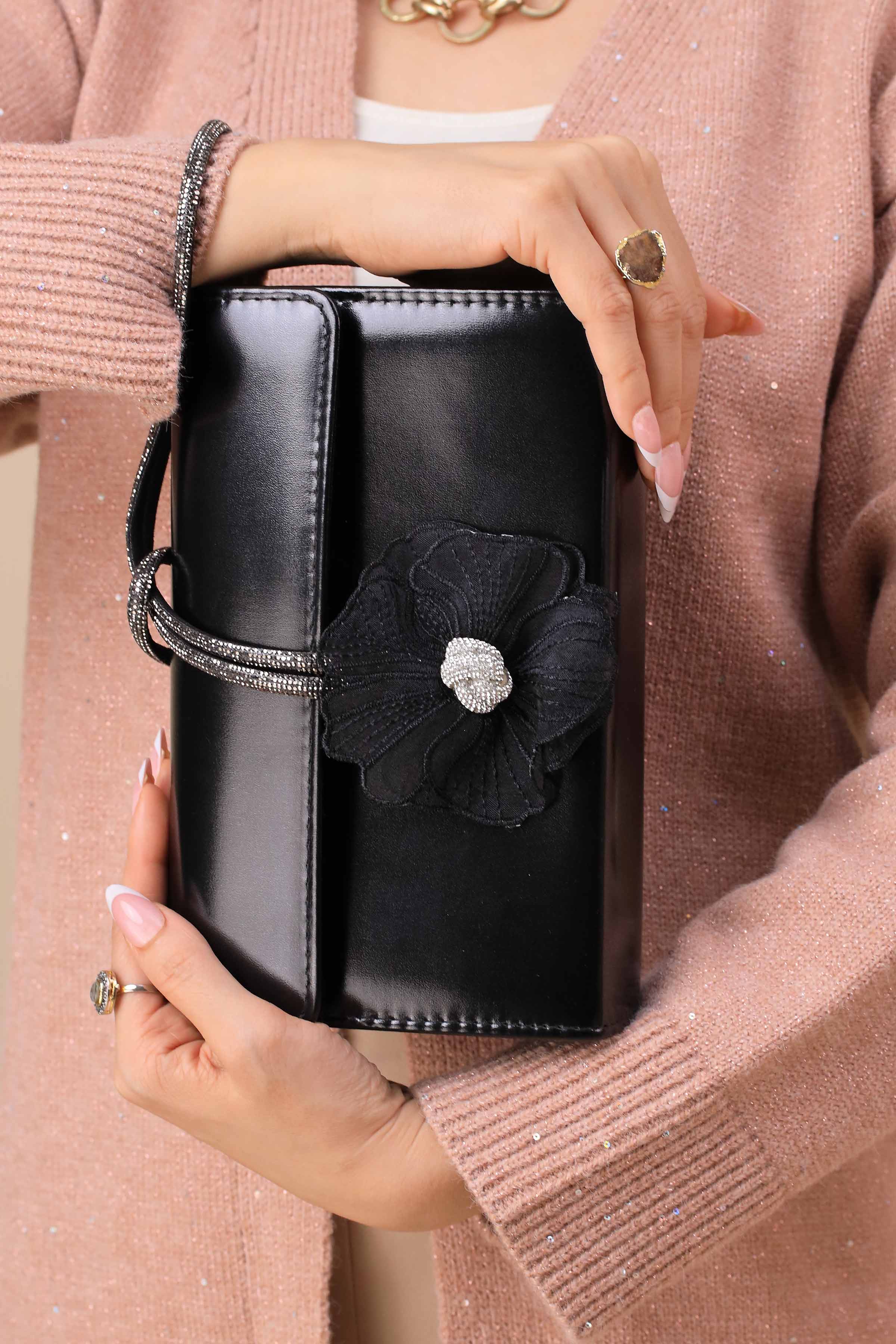 Black Clutch-444082103 - Image 5