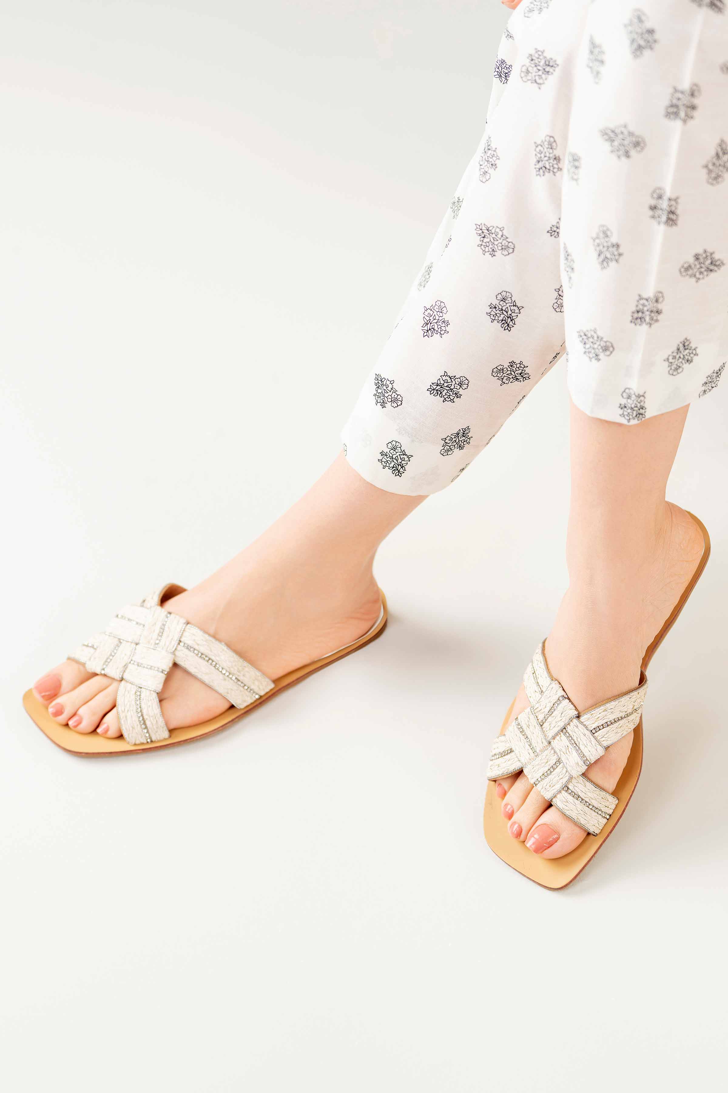 Beige Chappal-440722918 - Image 4