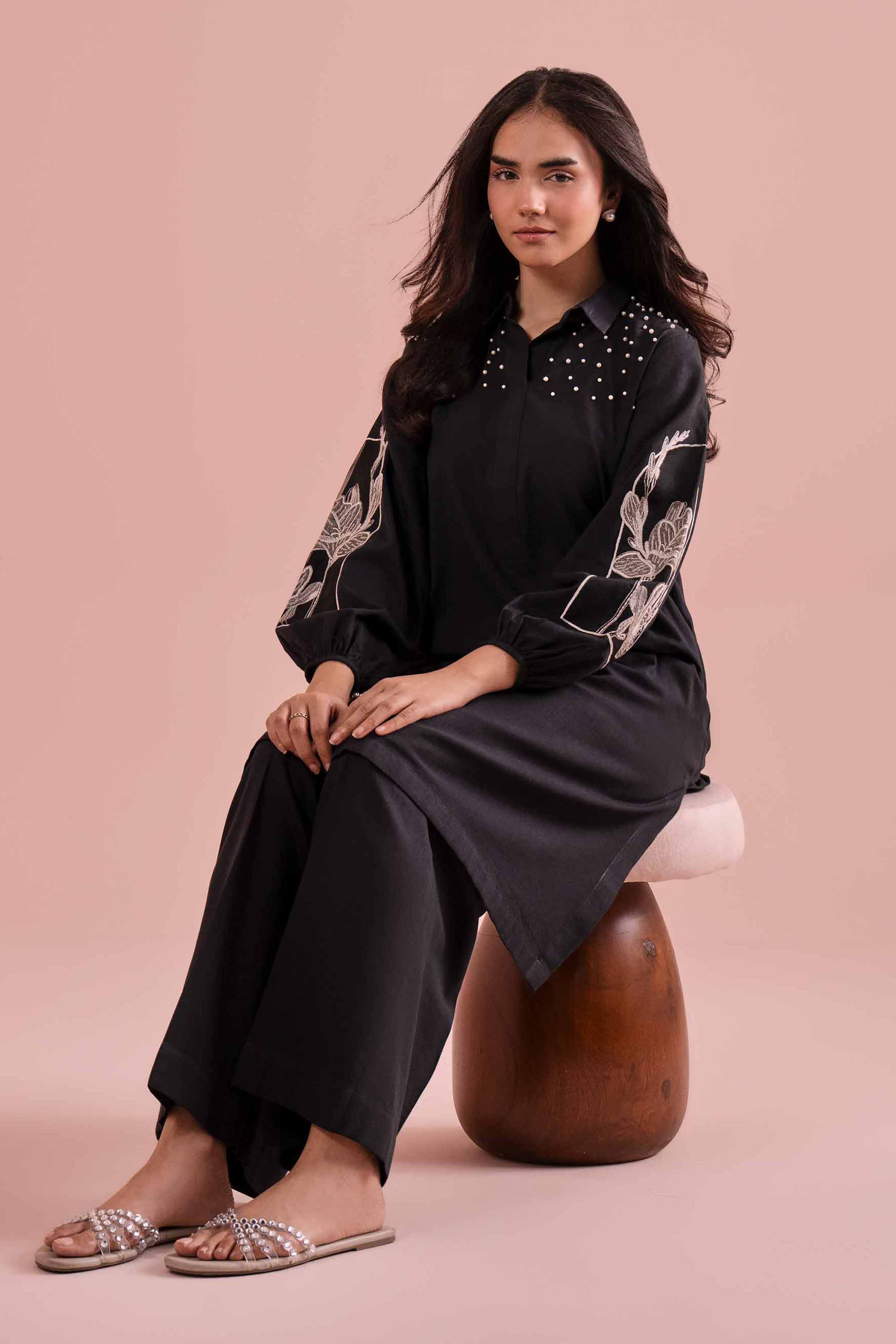 2 Piece - Embroidered Suit - PE26-149