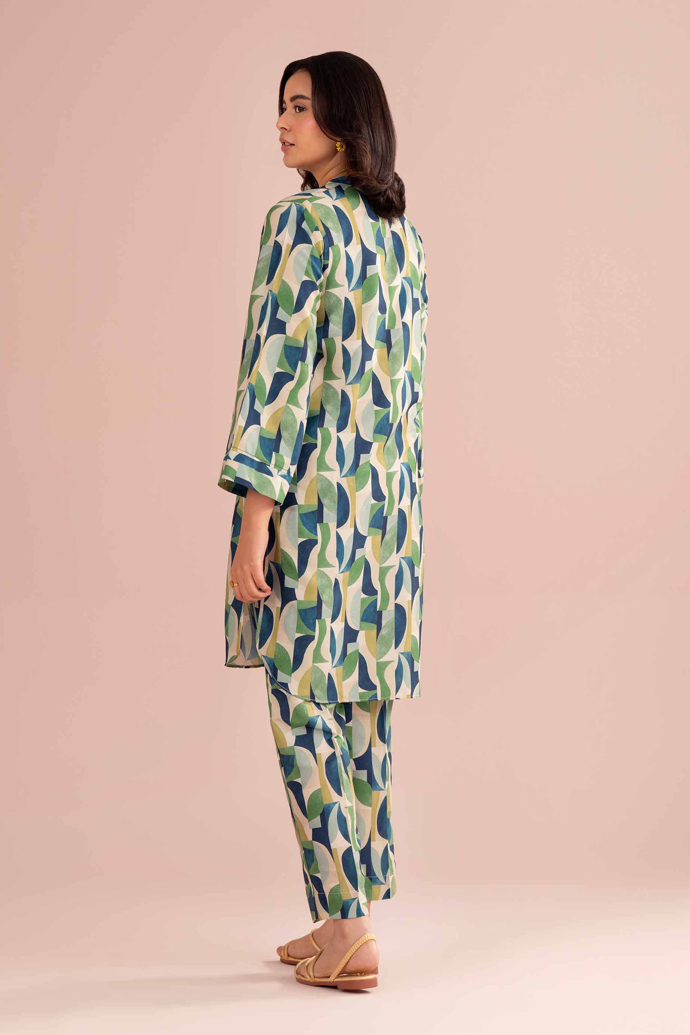 2 Piece - Printed Suit - PE26-363 - Image 3