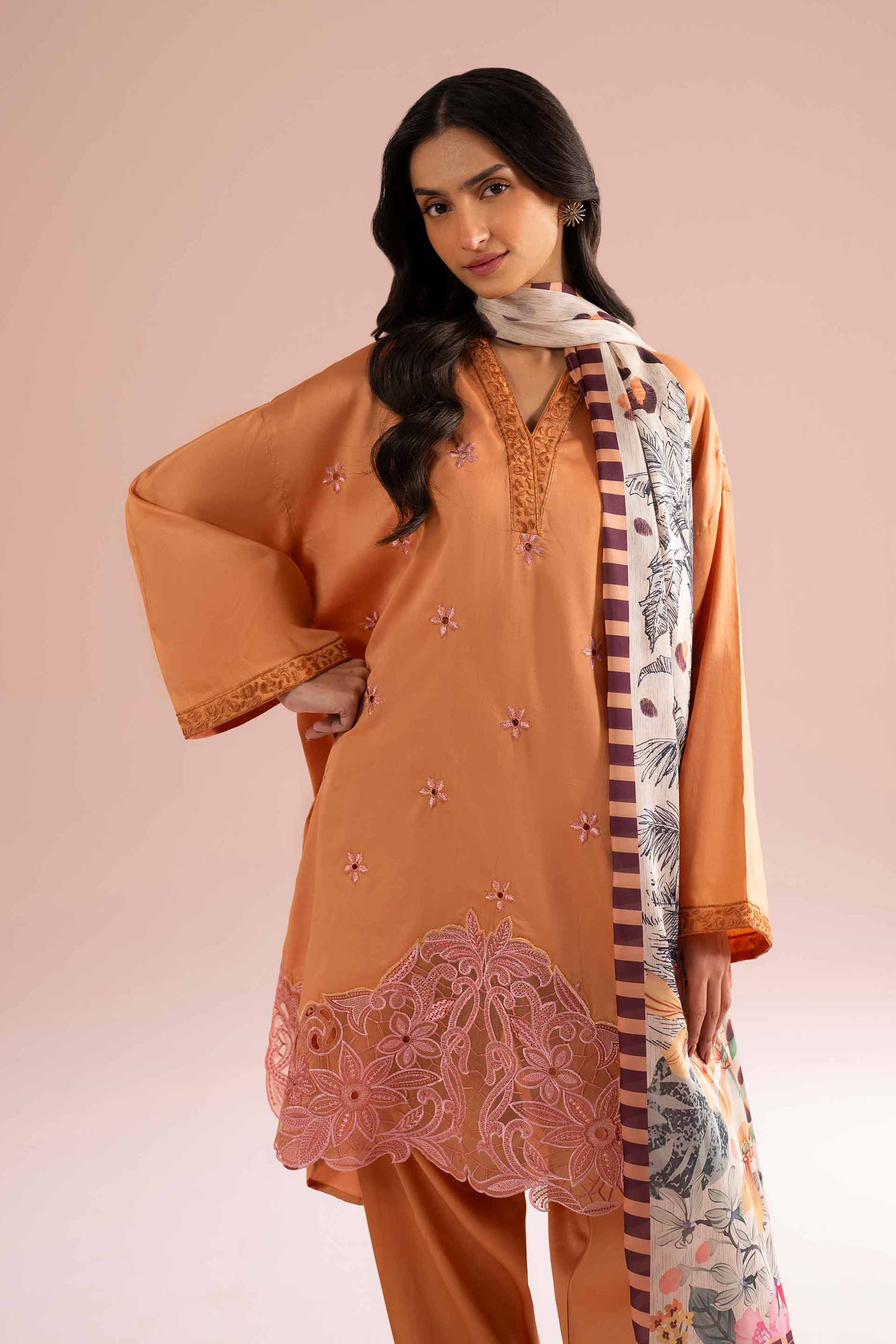 3 Piece - Embroidered Suit - PE26-62 - Image 2