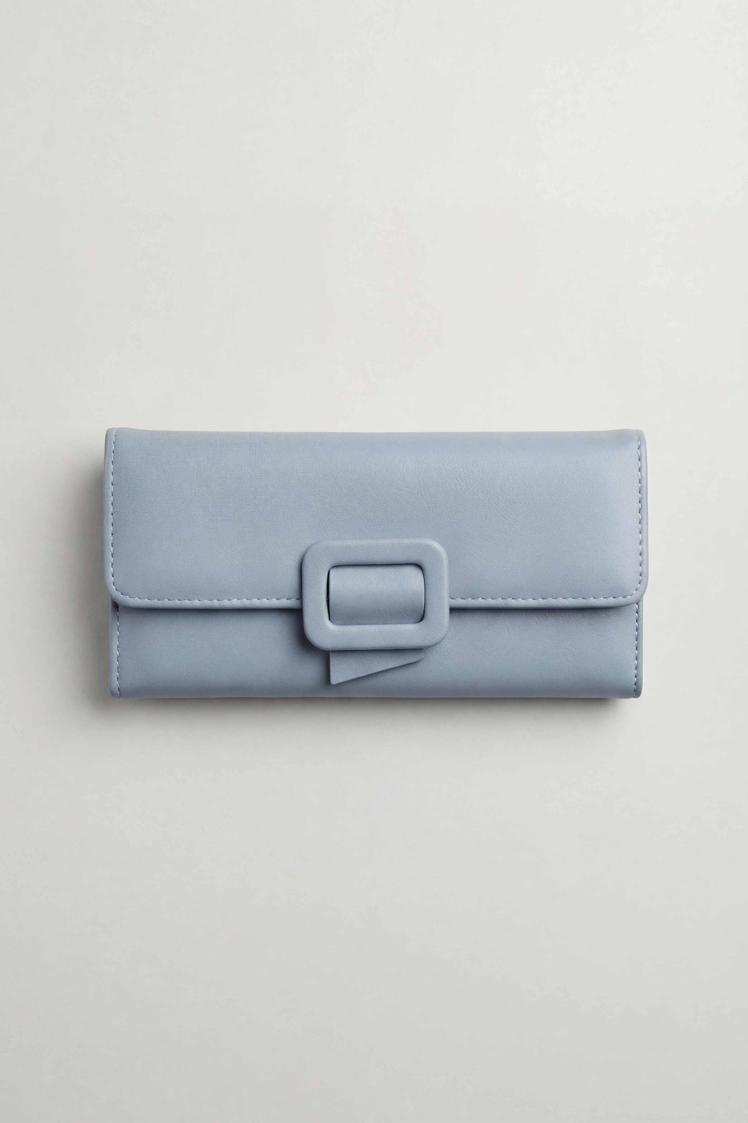 Blue Wallet-446662108