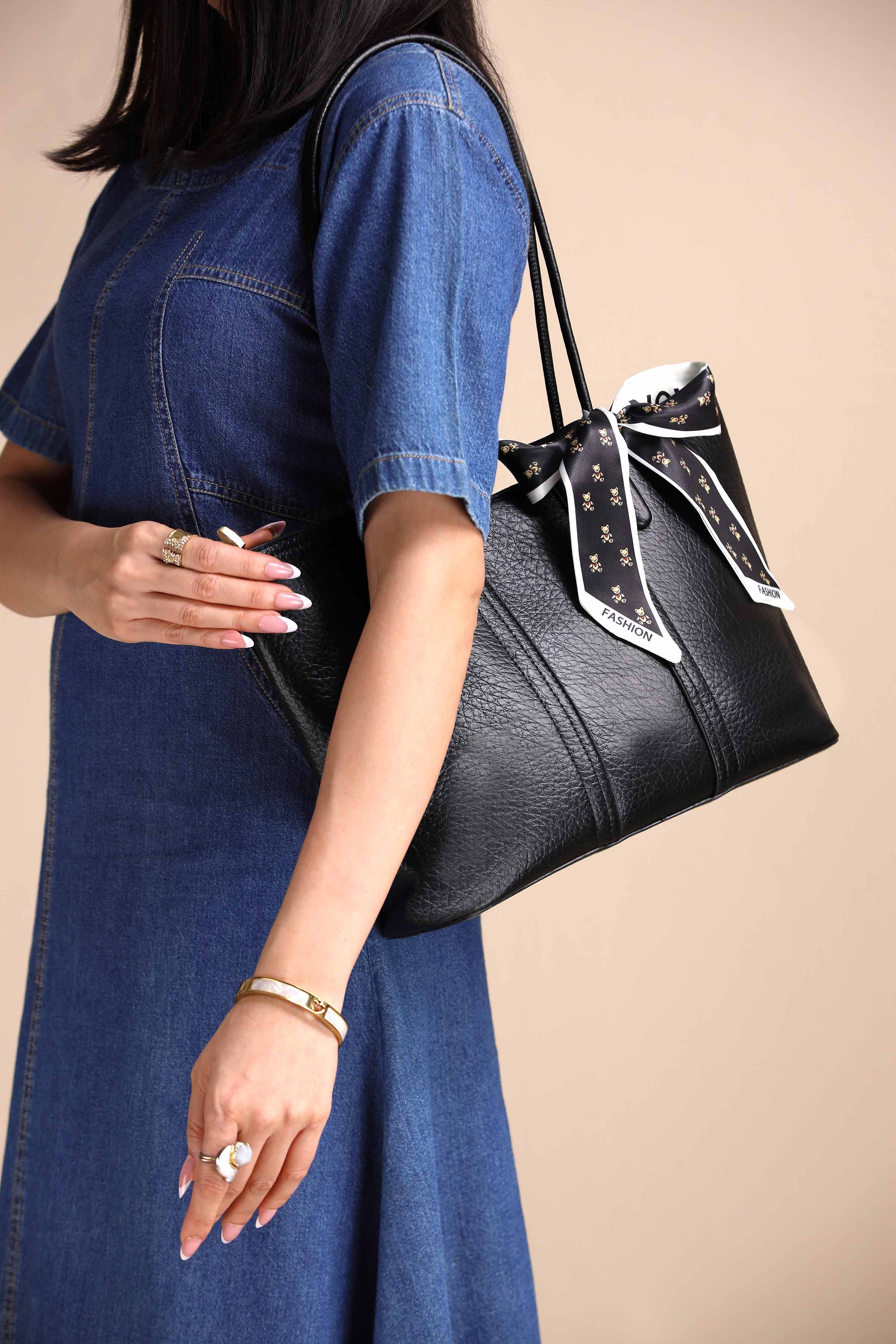 Black Tote Bag-443612103 - Image 6